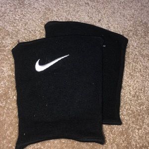 Nike knee pads